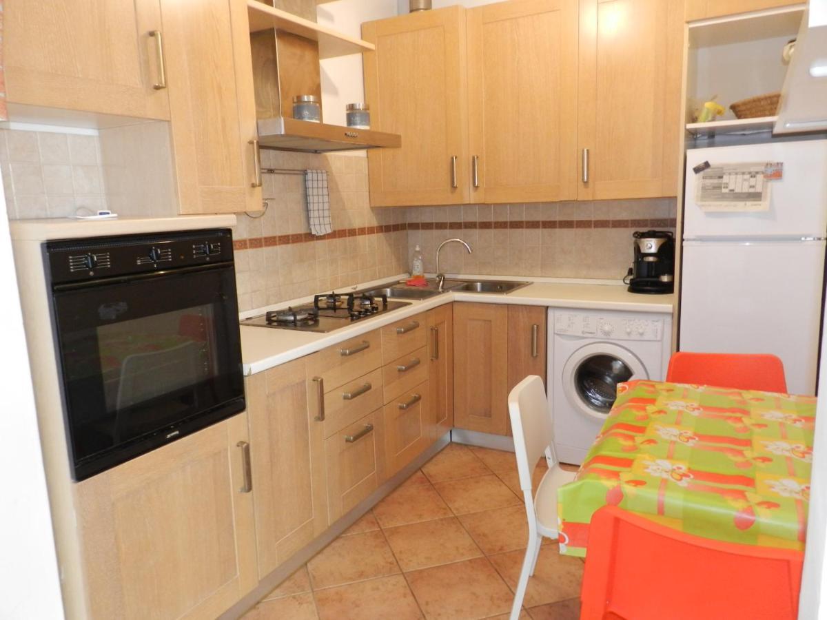 Eremomarino Apartment Ливорно Экстерьер фото