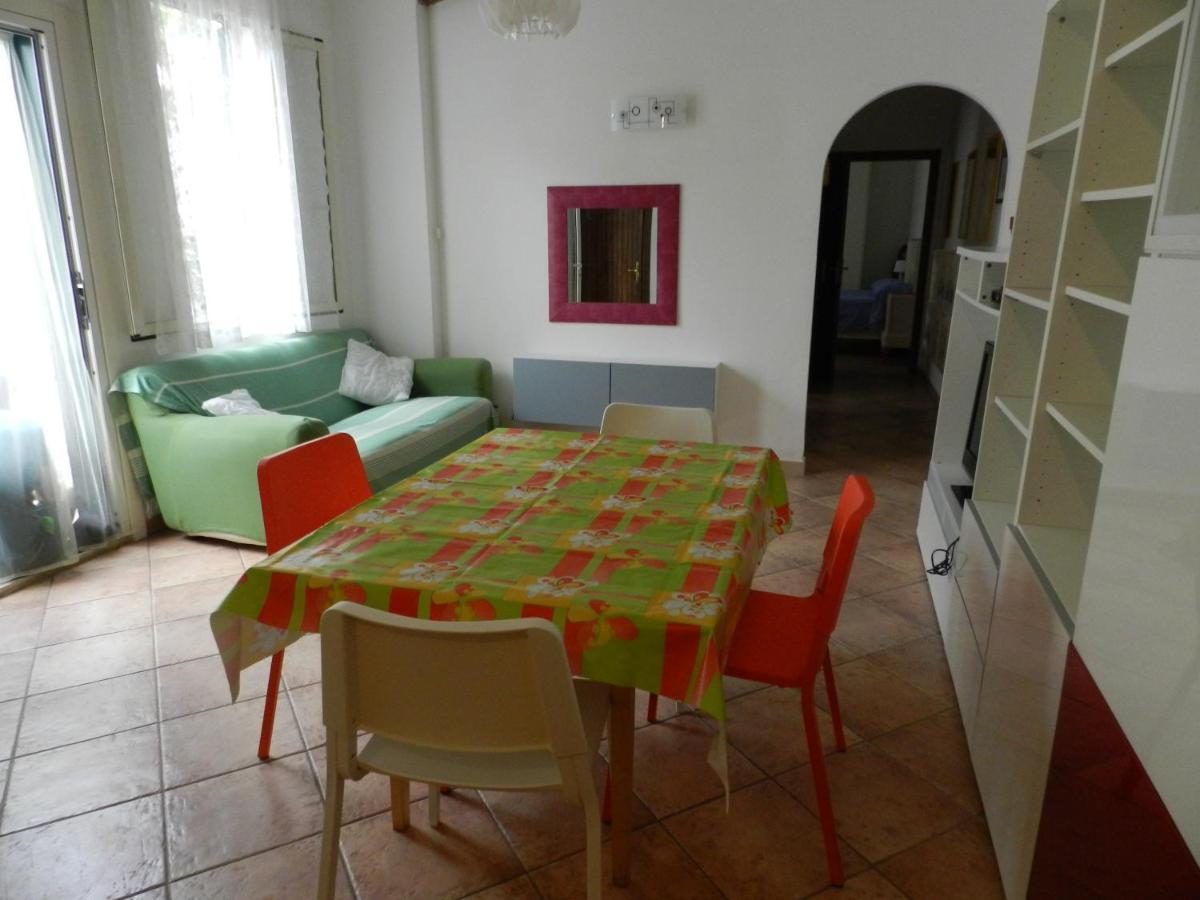 Eremomarino Apartment Ливорно Экстерьер фото
