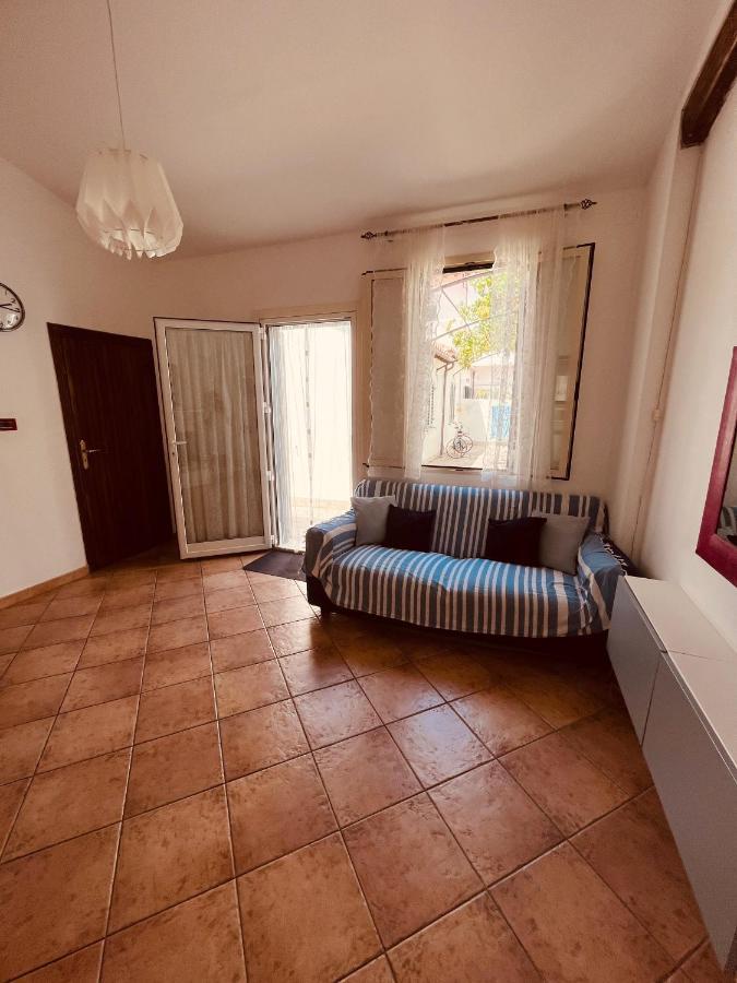 Eremomarino Apartment Ливорно Экстерьер фото