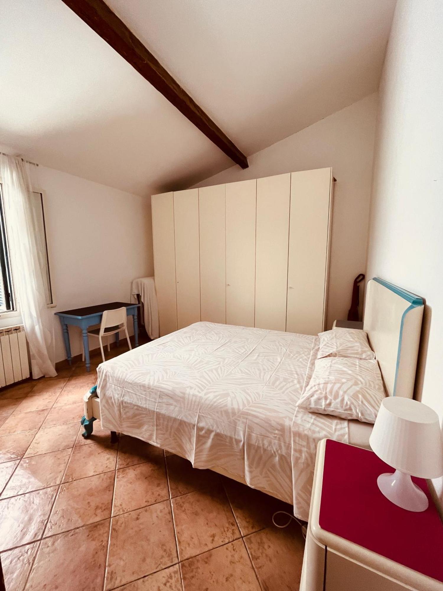 Eremomarino Apartment Ливорно Экстерьер фото